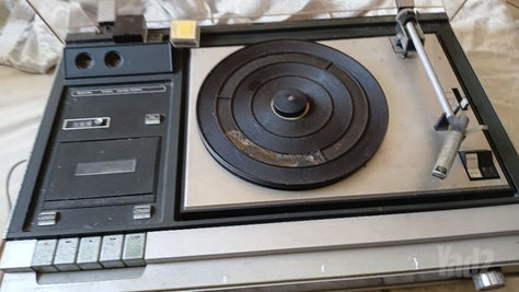 פטיפון משולב