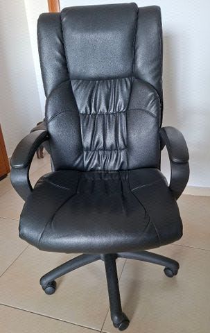 כיסא מנהלים
