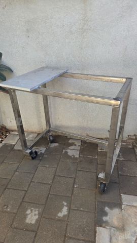 עגלה \ שולחן לטאבון