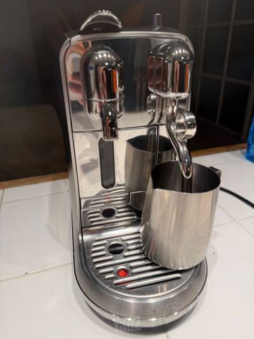 ‏מכונת קפה Nespresso
