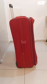 מזוודה ענקית
