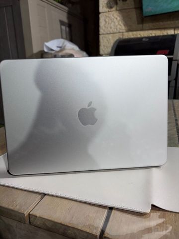 Macbook neo 512gb silver
