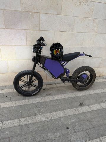 אינדורו