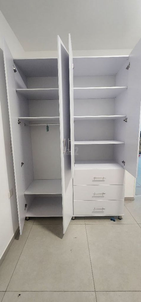 ארון 4 דלתות