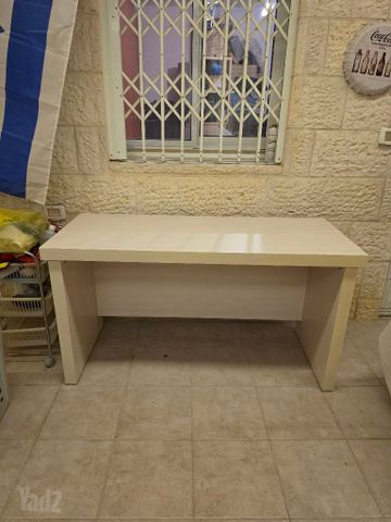 שולחן כתיבה
