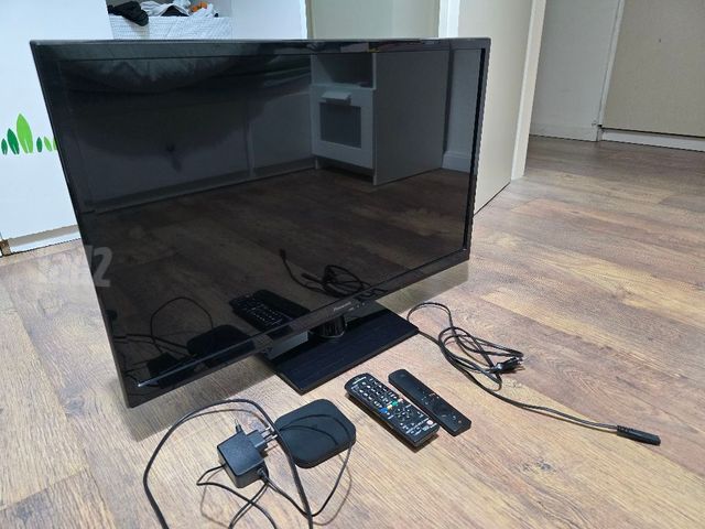 טלוויזיה 32 + Xiaomi Mi Box