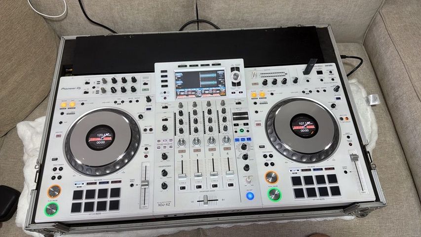 Xdj xz