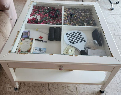 סלון ושולחן