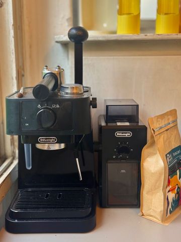 מכונת קפה DeLonghi