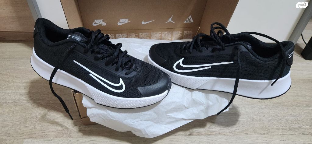 נעליים  Nike vapor lite 2