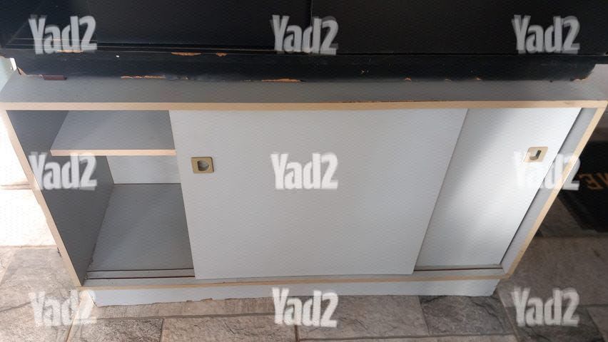 כוננית/שידה+מדפים