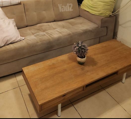 שולחן סלון ארוך