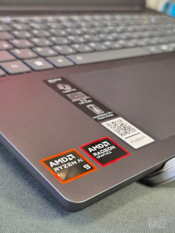 Lenovo IdeaPad Pro 5 מפרט קצה