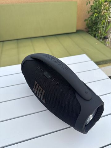 Jbl boombox 3
