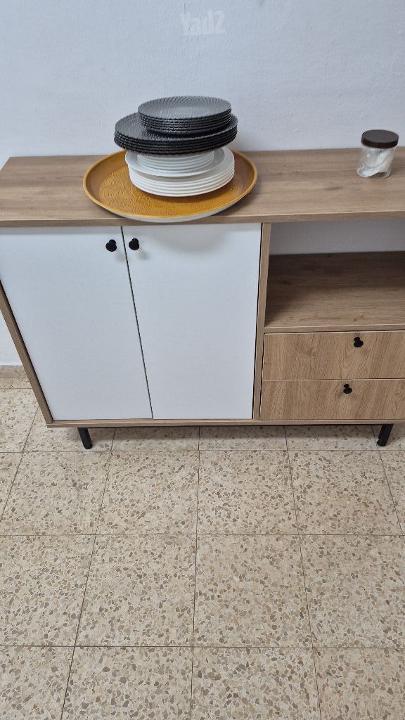 ארון הזזה