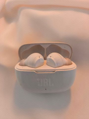 אוזניות JBL