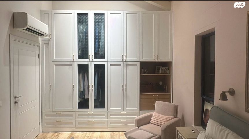 ארון בגדים