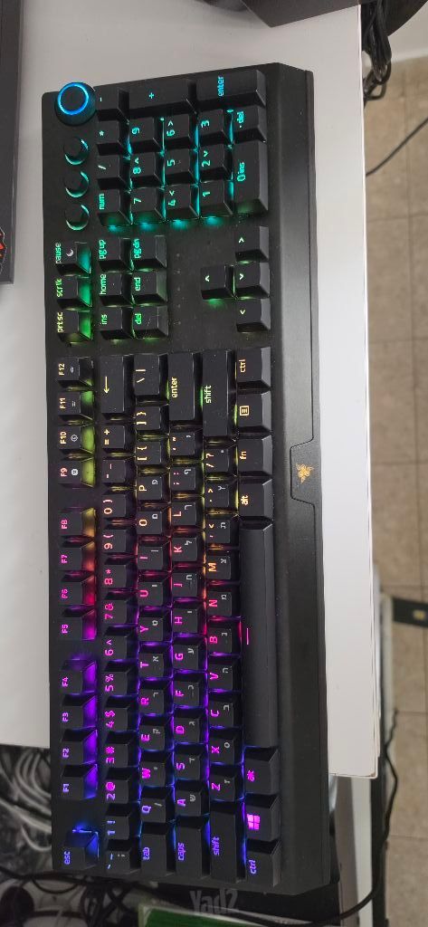 מקלדת RAZER BLACKWIDOW v3 pri