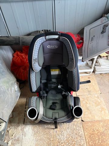 כיסא בטיחות graco
