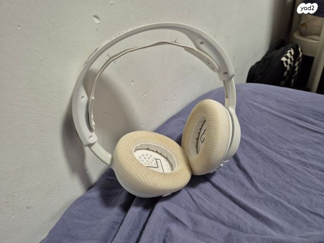 אוזניות SteelSeres nova 5