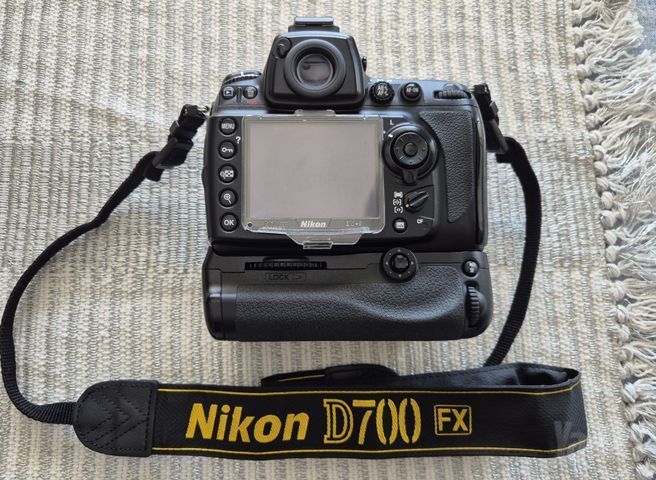 מצלמה Nikon D700 FX The Legend