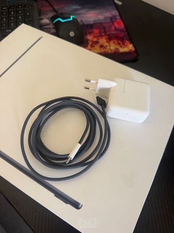 Macbook
