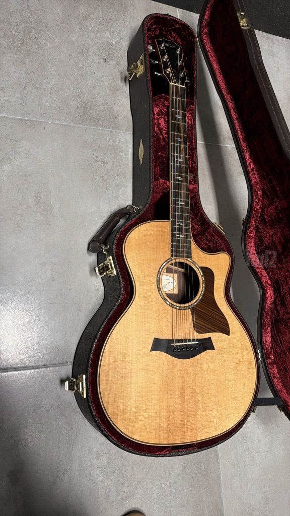 גיטרה Taylor 814ce