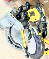 משור גרונג של חברת DeWALT