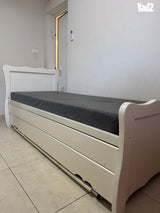 מיטה משולשת
