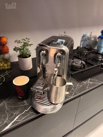 Nespresso Creatista Plus