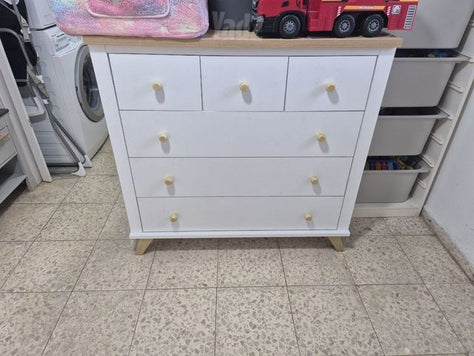 שידת החתלה