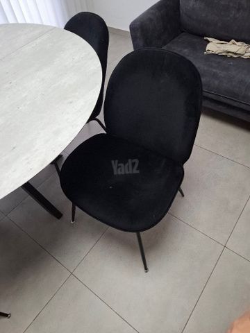 שולחן