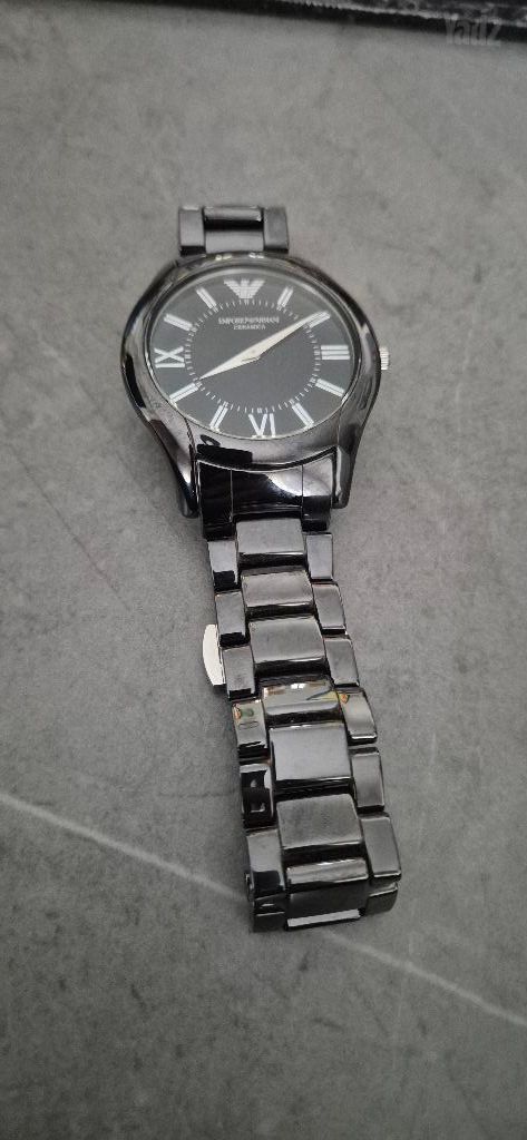 ⌚ שעון Giorgio Armani לגבר .