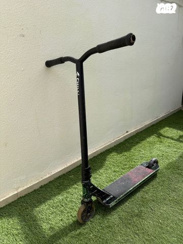 קורקינט סקוט