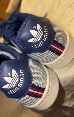 40 - 2/3 Adidas stan smith