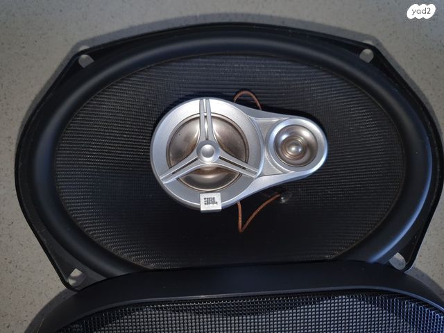 רמקולים   JBL