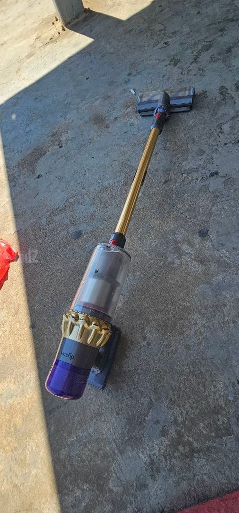 Dyson v11