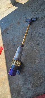 Dyson v11
