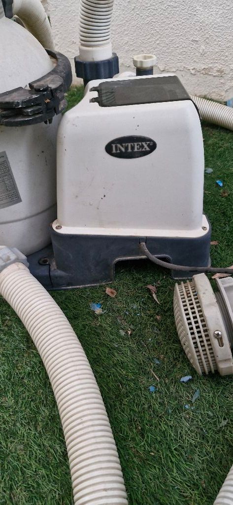 משאבה לבריכה intex