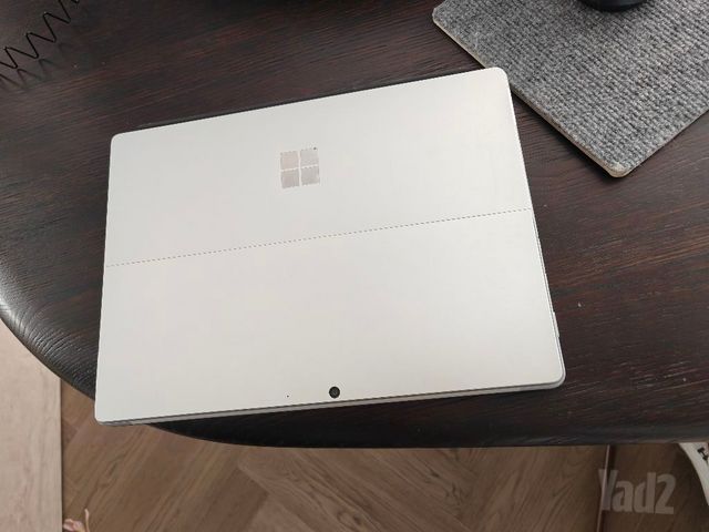 Microsoft surface pro 8