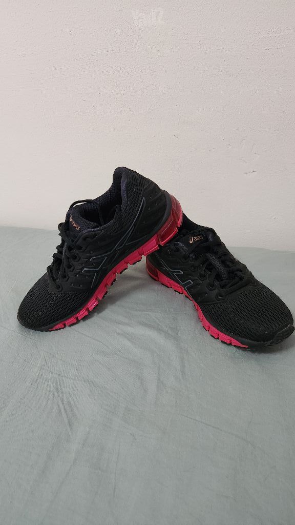 Asics GEL-Quantum 180