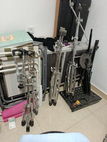 סטנדים לתופים