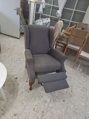 כורסה מתכוננת