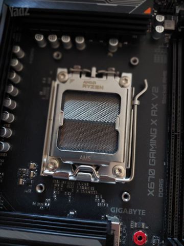 לוח אם Gigabyte X670