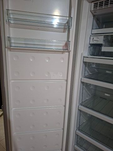 מקרר Midea