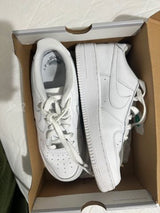 Nike Air Force 1 LE – לבן