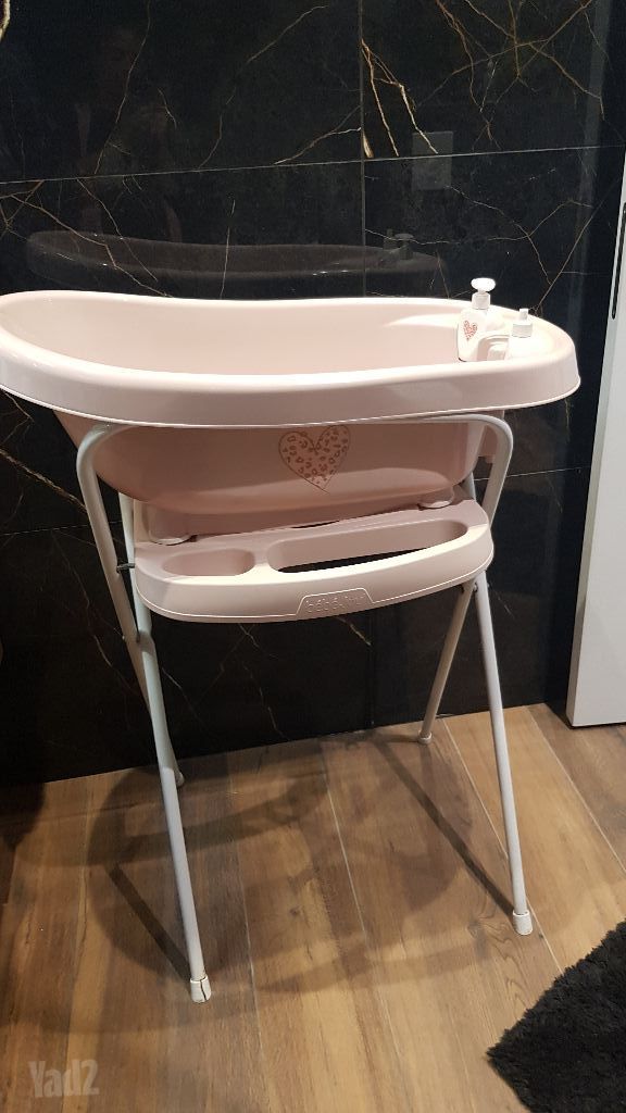 אמבטית תינוק