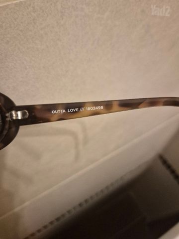 משקפי Outta Love של Le Specs