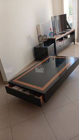 שולחן סלון מעץ