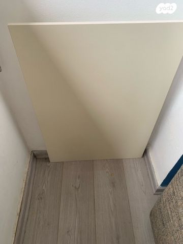 שולחן סטודנט
